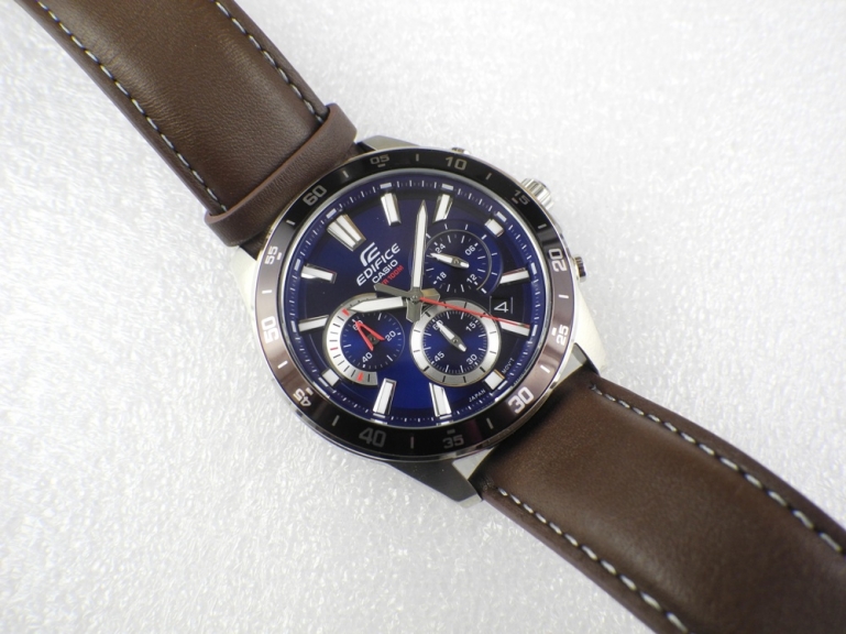 Casio Edifice EFV-570 - огляд серії наручних годинників